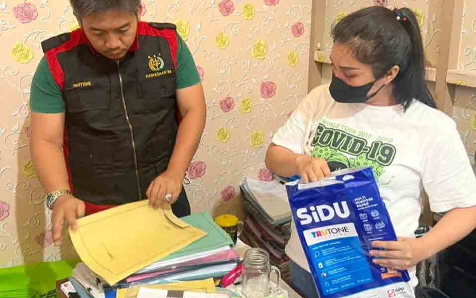 Kejaksaan Geledah Kantor Dinkes Barsel, Ini Temuannya