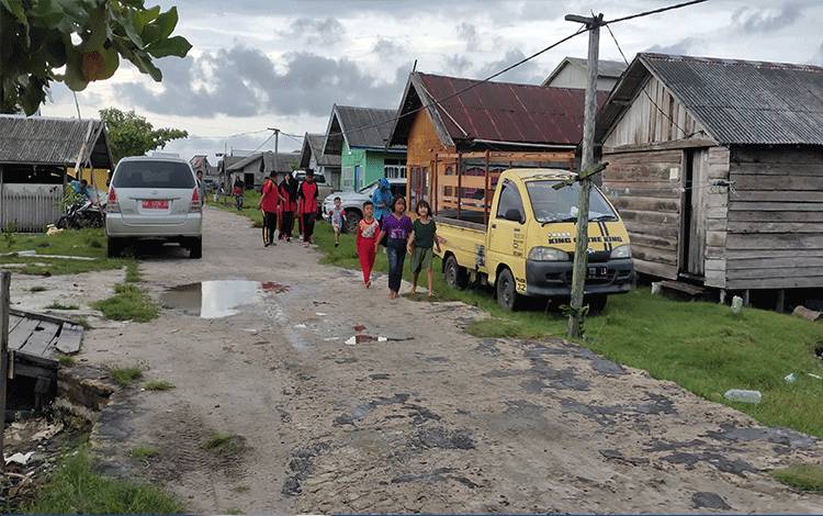 Tiga Desa di Kecamatan Jelai Belum Dialiri Listrik