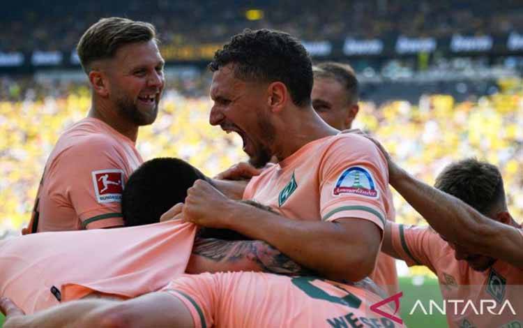 Tertinggal 2 Gol, Werder Bremen Menang 3-2 atas Borussia Dortmund