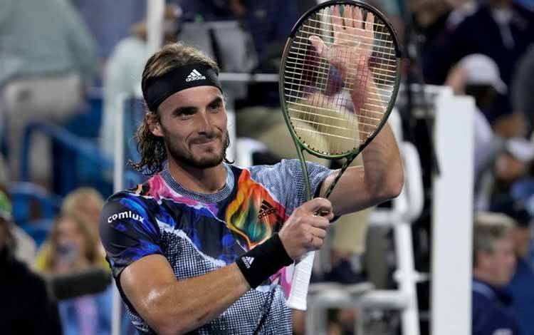 Tsitsipas Kalahkan Medvedev untuk Jumpa Coric di Final Cincinnati