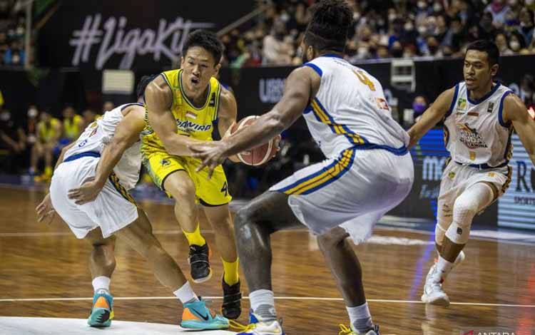 Satria Muda ke Final IBL 2022 Usai Kalahkan Prawira Bandung