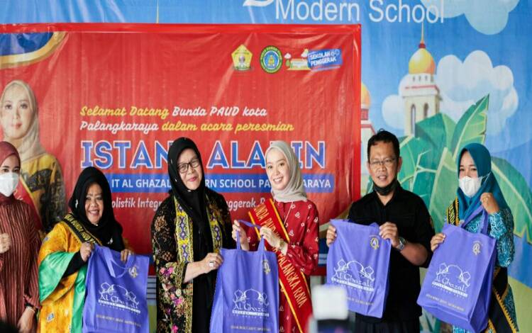 Palangka Raya Sudah Wujudkan Sekolah Holistik Integratif