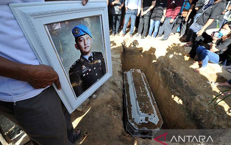 Mendiang Brigadir J Raih IPK 3,28 dari UT