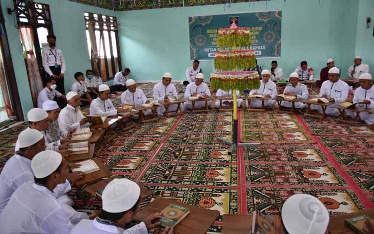 61 WBP Rutan Kapuas Angkatan II Kuliah Alquran Diwisuda