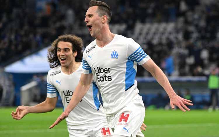 Juventus Dapatkan Arkadiusz Milik dari Marseille