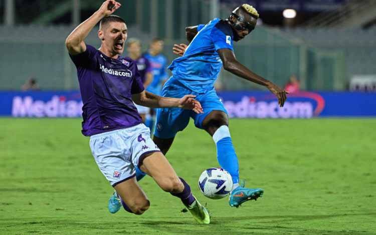 Gol Victor Osimhen Buat Laga Napoli vs Barcelona Berakhir Imbang 1-1