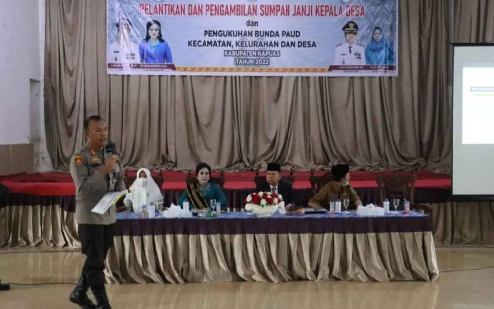 Kapolres Kapuas Beri Pembekalan untuk Kepala Desa