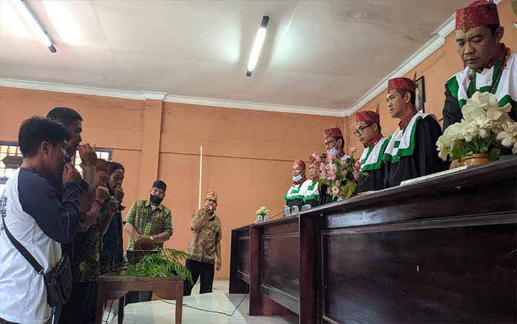 Gugatan Alpin Cs Dikabulkan sebagai Pemilik Sah Lahan Perkebunan Sawit di Pelantaran