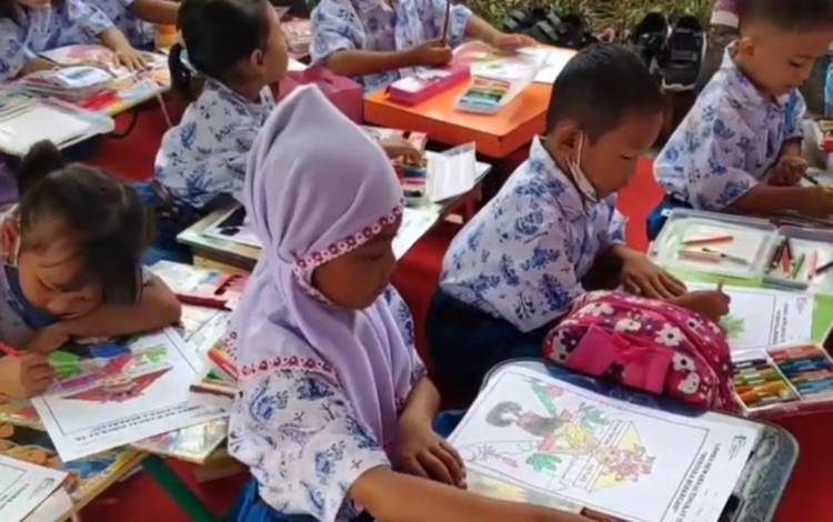 Anak PAUD Antusias Ikuti Lomba Mewarnai Digelar Rumah Pintar Askari dan TP PKK