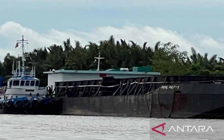 Kejagung Sita 2 Kapal Pengangkut CPO PT Duta Palma Grup