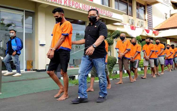 Relawan PDIP Ditangkap karena Tipu Ribuan Warga soal Rumah Layak Huni