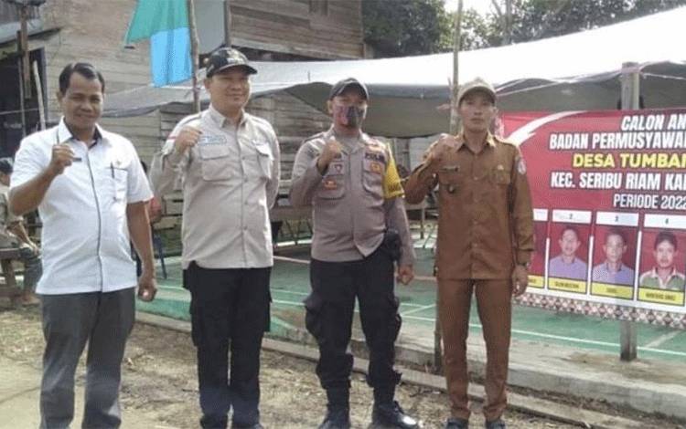 Camat Seribu Riam Minta Anggota BPD Tumbang Tohan Jalankan Tugas dengan Baik