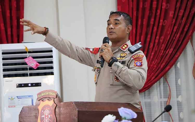 Kapolres Bartim Berharap Bhabinkamtibmas Juga Berperan dalam Aspek Sosial Ekonomi