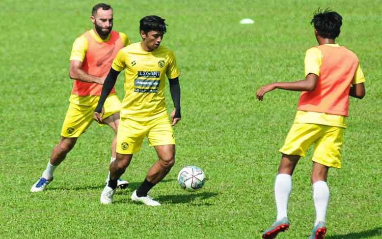 Arema FC Boyong 23 Pemain untuk Hadapi Barito Putera