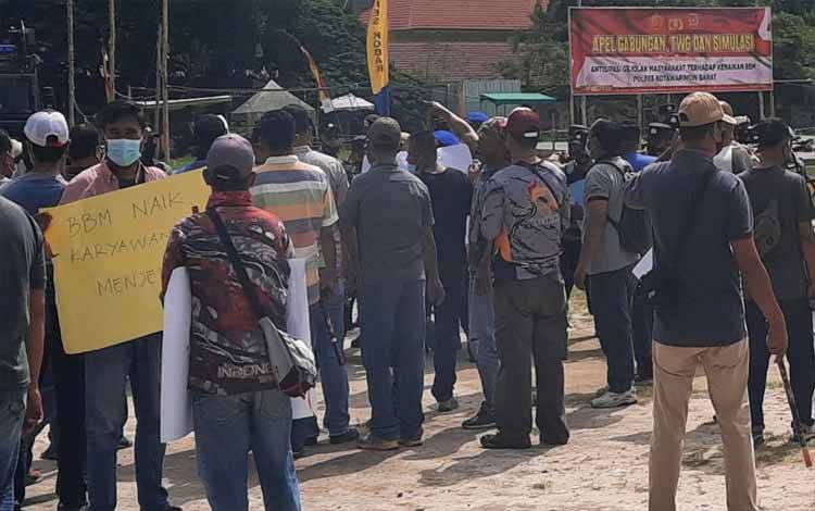 Polres Kobar Simulasi Antisipasi Gejolak Masyarakat Terhadap Kenaikan BBM