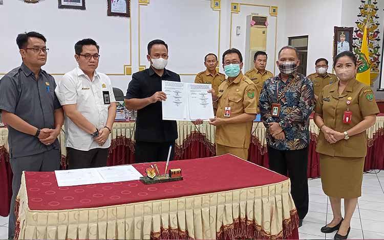 Pemkab Barito Timur dan DPRD Sepakati Raperda Penyertaan Modal Bank Kalteng