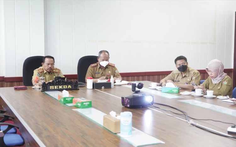 Sekda Kalteng Ikuti Sosialisasi Aturan Belanja Penanganan Inflasi
