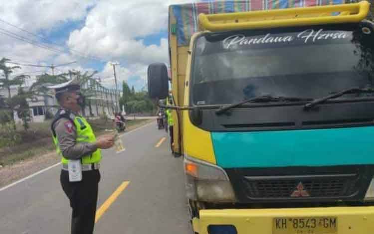 Satlantas Polres Kobar Tindak Pelanggar Lalu Lintas
