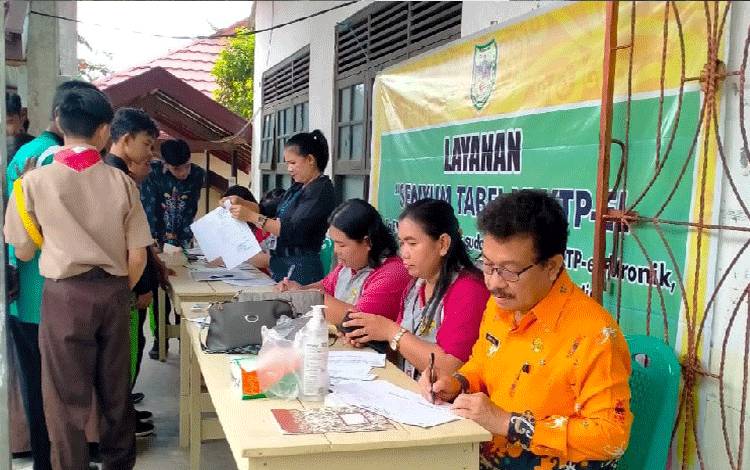 Ratusan Siswa di SMAN 1 Kurun Perekaman KTP-el