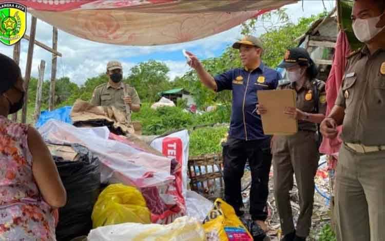 Warga Palangka Raya Diajak Disiplin Buang Sampah Sesuai Waktu dan Tempatnya