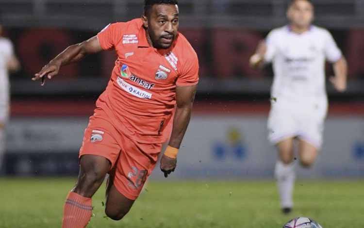 Persita Tahan Imbang Borneo FC 2-2