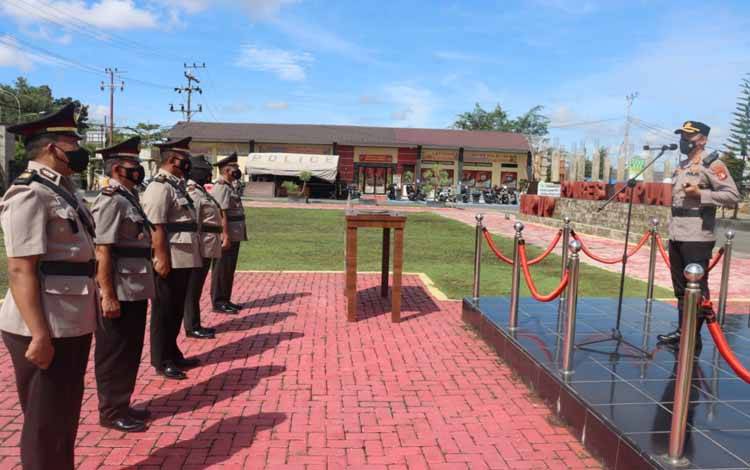 Ini Pesan Kapolres Kapuas saat Pimpin Sertijab Kasat Intelkam dan 2 Kapolsek