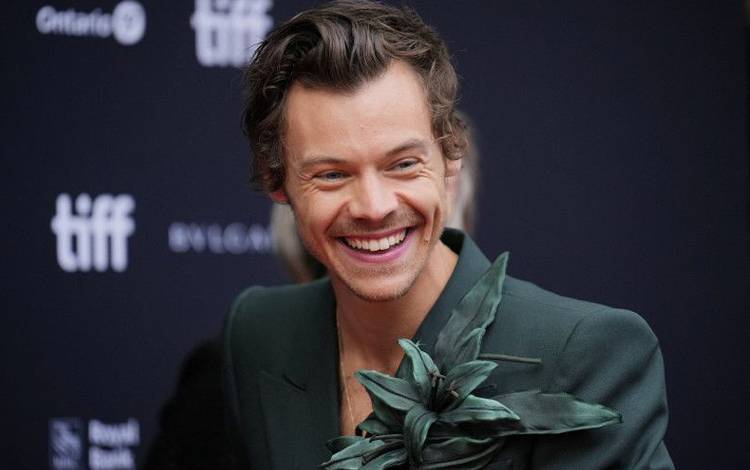 Harry Styles Debut di Festival Film Toronto Lewat "My Policeman"
