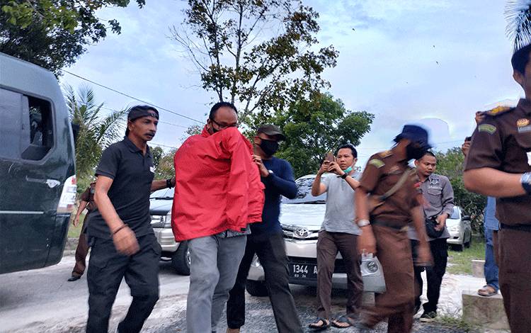 DPO Kasus Korupsi Pembangunan Bandara Trinsing Muara Teweh Tiba di Palangka Raya