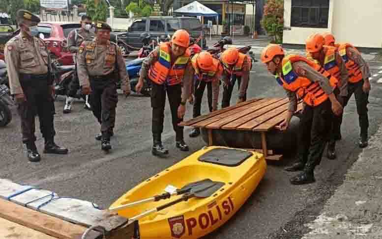Polresta Palangka Raya Siagakan Personel dan Sarpras untuk Penanganan Banjir