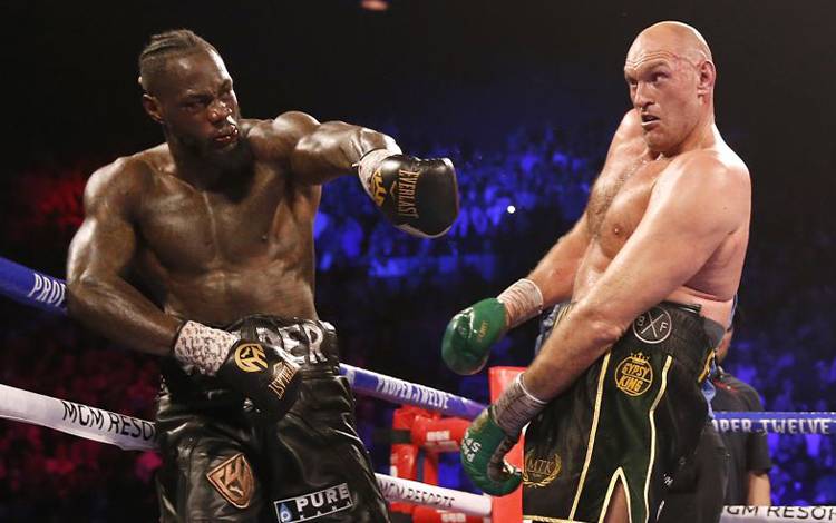 Usyk Bidik Wilder untuk Duel Berikutnya