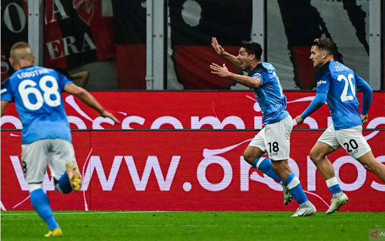 Napoli Petik Kemenangan 2-1 di Kandang AC Milan