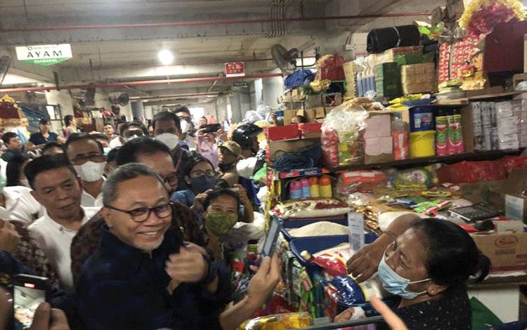Mendag Usulkan Dana Rp100 Triliun untuk BUMN Beli Hasil Tani