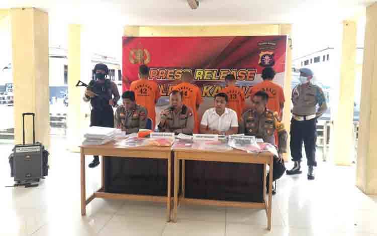 Polisi Ungkap Kasus Pembakar Sekolah di Kecamatan Kapuas Timur