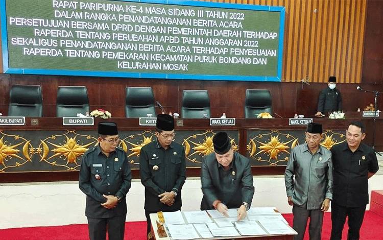 Raperda APBD Perubahan,?Pemekaran Kecamatan Puruk Bondang dan Kelurahan Mosak Disetujui