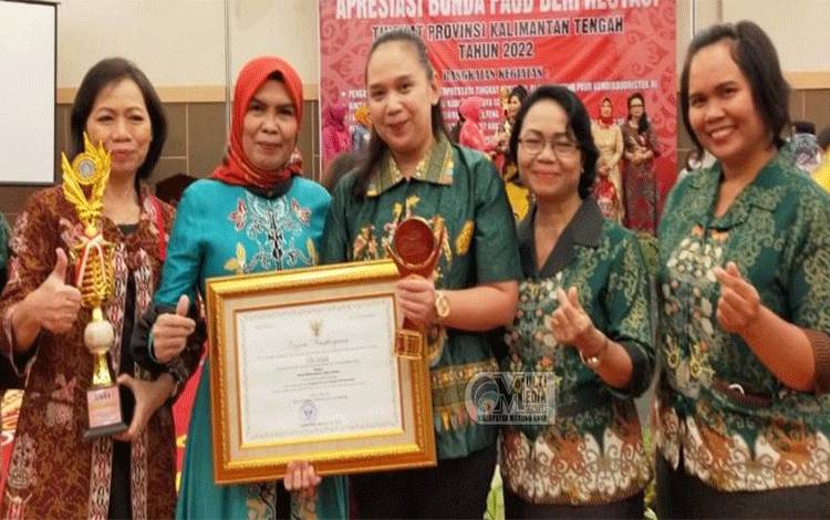 Murung Raya Juara Pokja Bunda PAUD Kreatif se-Kalteng