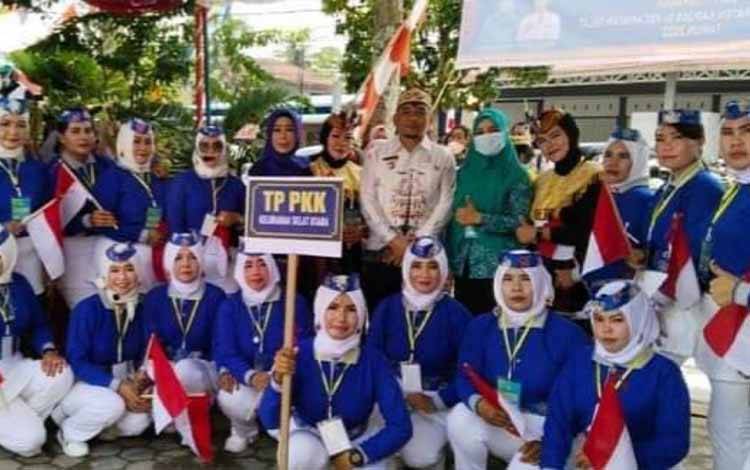 TP PKK Kelurahan Selat Utara Bawa Pulang 4 Piala di Jambore Kader PKK Kapuas