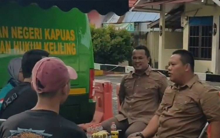 Kejari Kapuas Laksanakan Penyuluhan Hukum Keliling di Area CFD