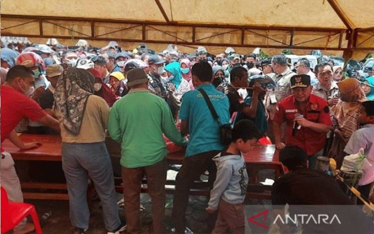 Gubernur Kalteng Gratiskan 2.500 Paket Sembako Pasar Murah