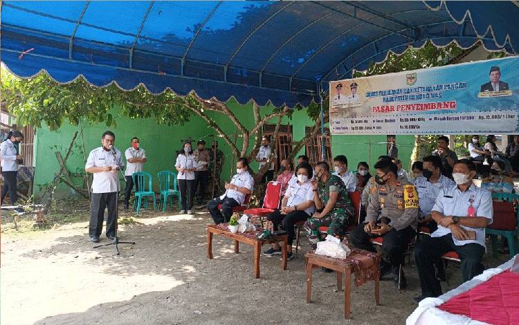 Pemkab Gunung Mas Gelar Pasar Penyeimbang