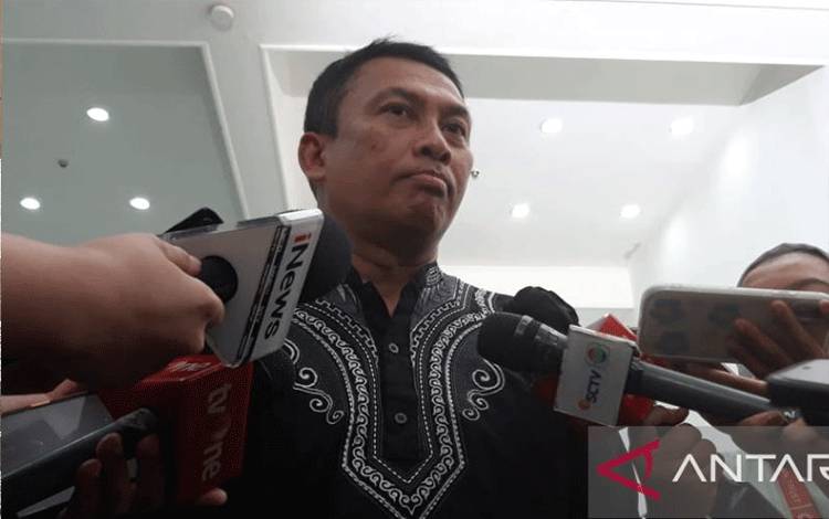Dewan Pers Minta Aparat Usut Peretasan Awak Redaksi Narasi