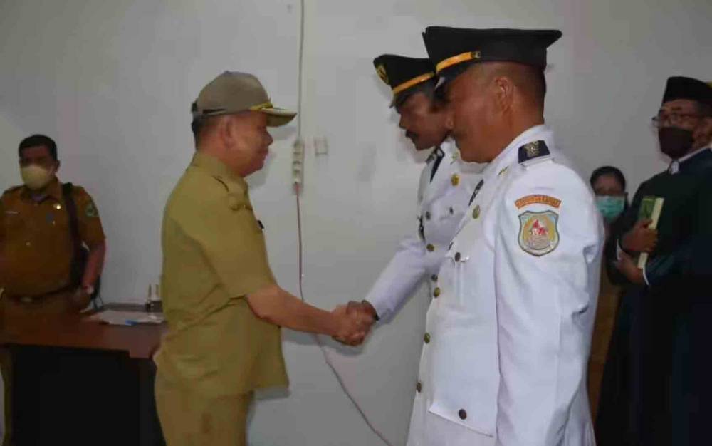Camat Kapuas Kuala dan Tamban Catur Dirotasi