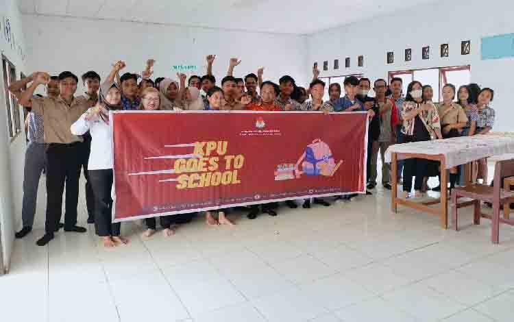 KPU Gunung Mas Ajak Pemilih Pemula Gunakan Hak Pilihnya di Pemilu 2024