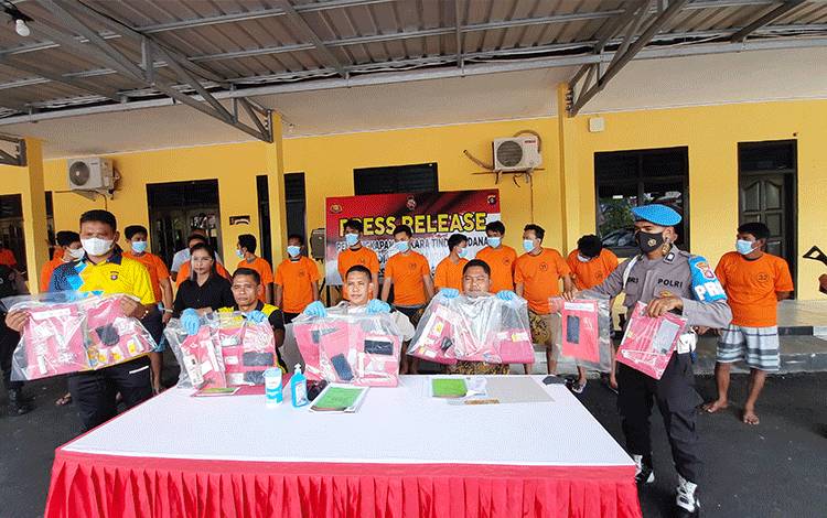 Belasan Budak Narkoba Ditangkap Polres Kobar