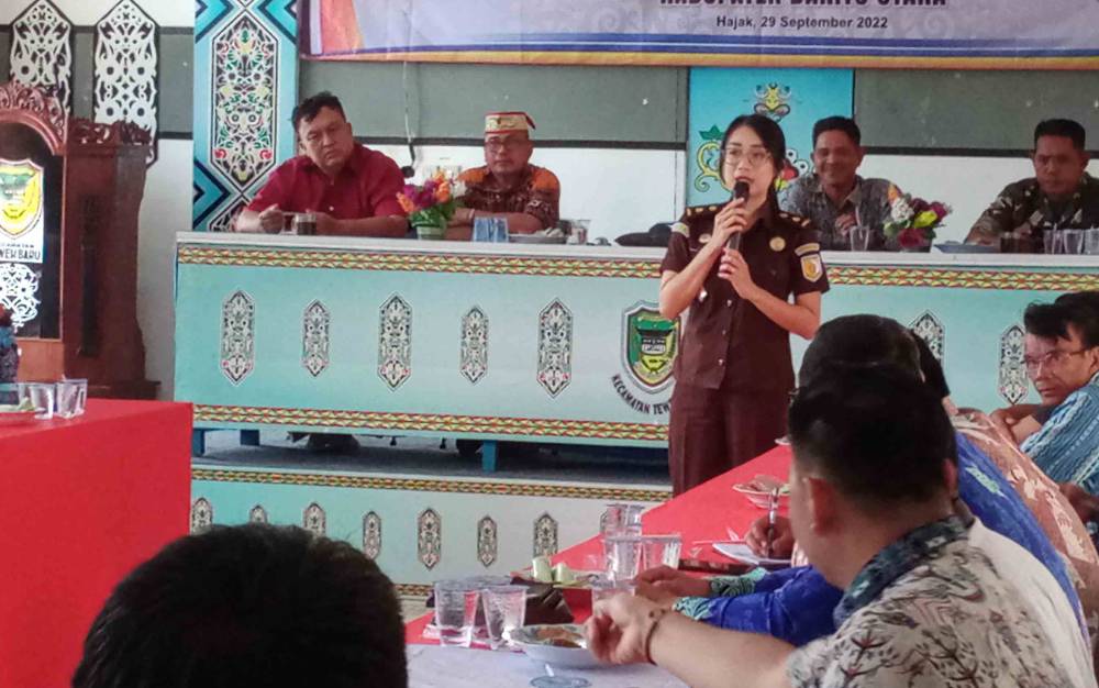 Wujudkan Desa Bebas Korupsi, Koramil Teweh Tengah Lakukan Pendampingan