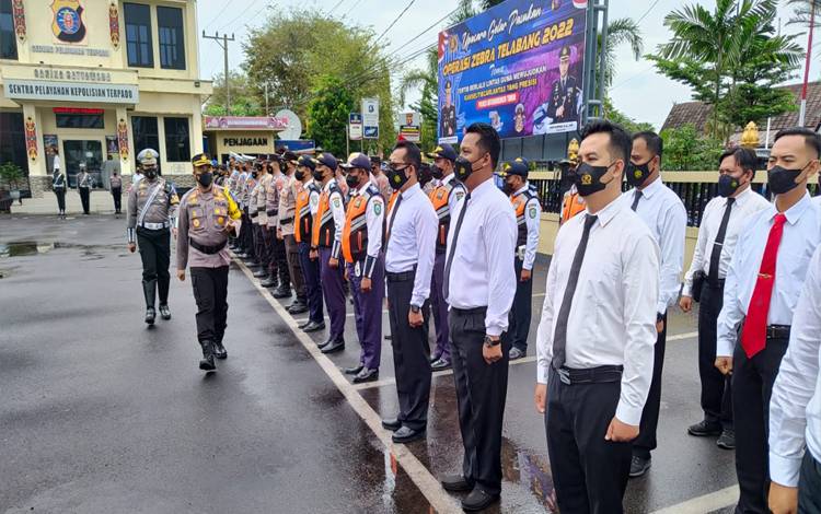 Kapolres Kotim Minta Personelnya Lakukan Operasi Zebra Dengan Cara yang Simpatik dan Humanis