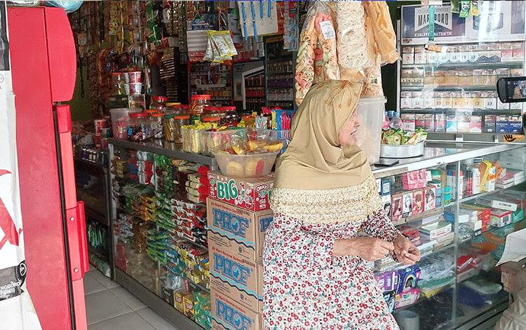 Diduga Terperdaya, Perhiasan Emas Puluhan Gram Milik Penjual Sembako di Kapuas Raib