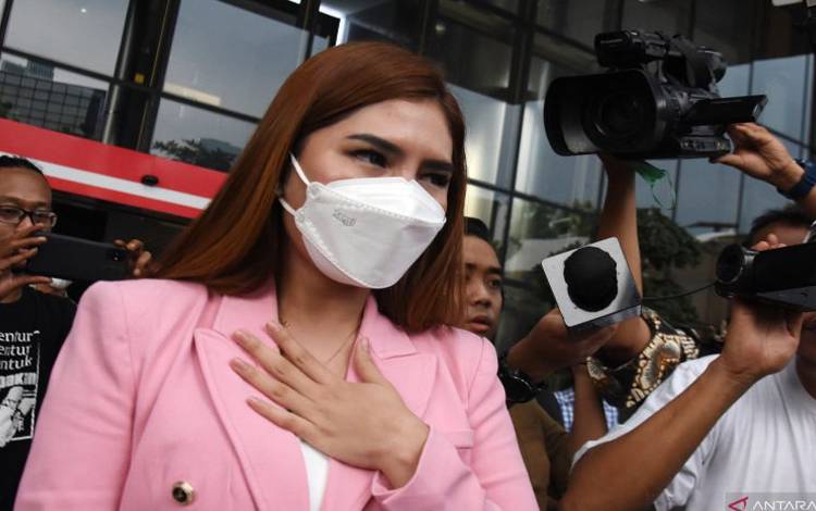 KPK Duga Lukas Enembe Gunakan Jet Pribadi dengan Layanan Kelas 1