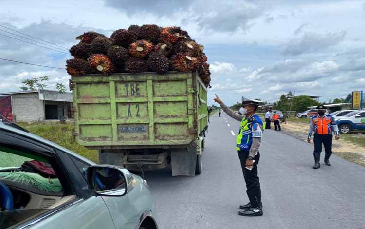 Truk ODOL Masuk Dalam Sasara Ops Zebra Telabang di Sukamara