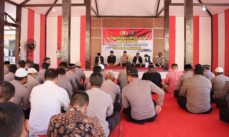 Polres Lamandau Gelar Doa Bersama Lintas Agama atas Tragedi Kanjuruhan