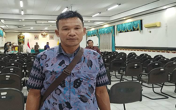 Tuntut Plasma dan Perbaikan Jalan Gagal, Warga Ancam Pasang Portal